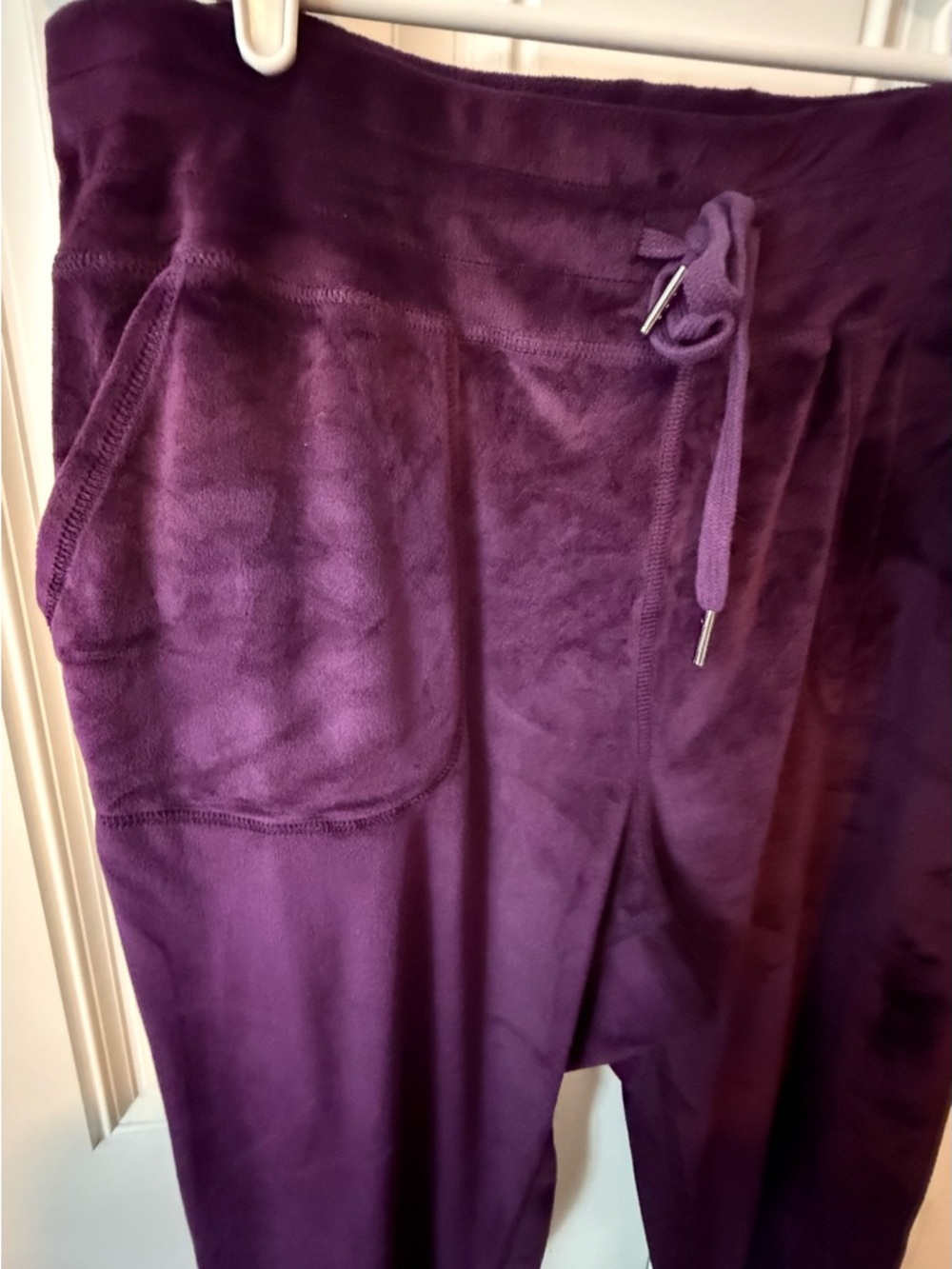 32 Degrees Women's Plush Lounge Set in Deep Plum - Picture 3 of 12
